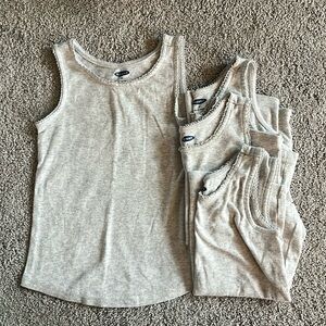 Bundle of 4 Old Navy 3T scallop trim tank top undershirts